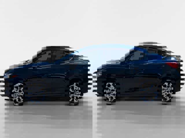 Used 2017 MAZDA MAZDA3 Touring FWD image 2