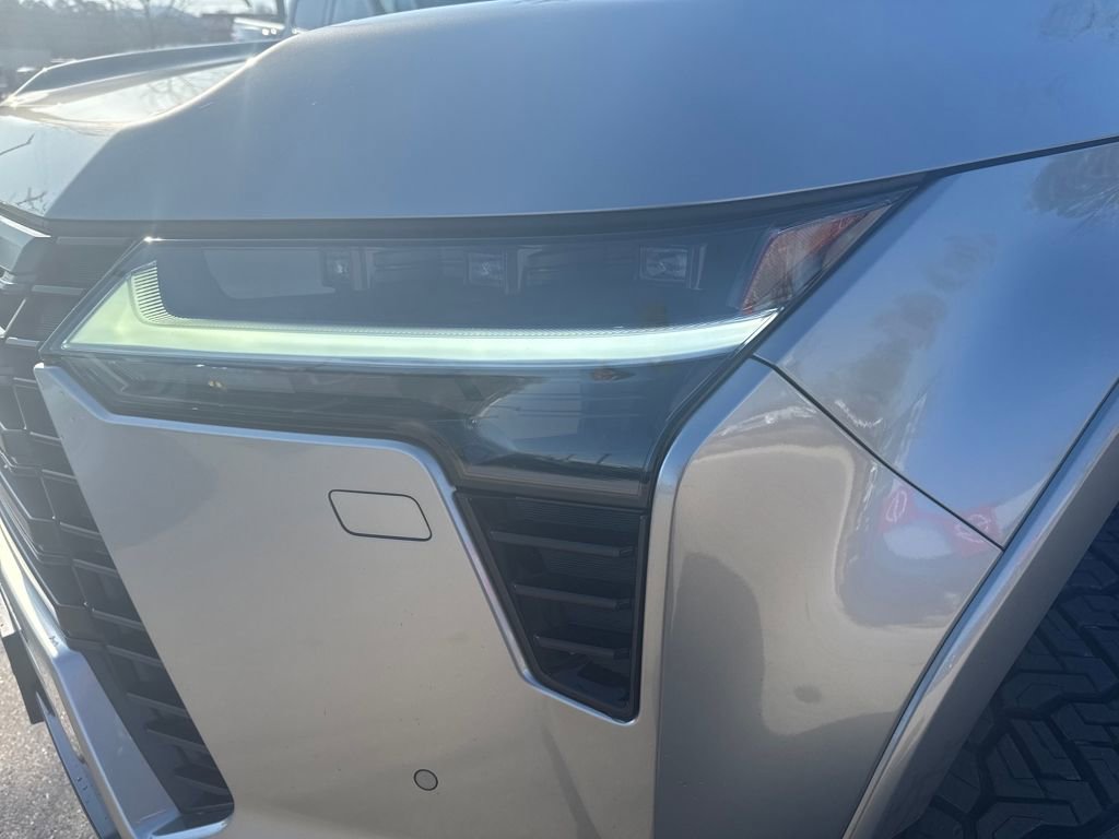 Used 2024 Lexus GX 550 w/ Accessory Package (2T) image 33