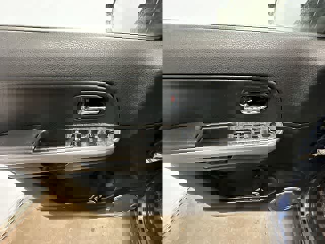 Used 2012 Suzuki Grand Vitara Limited image 15