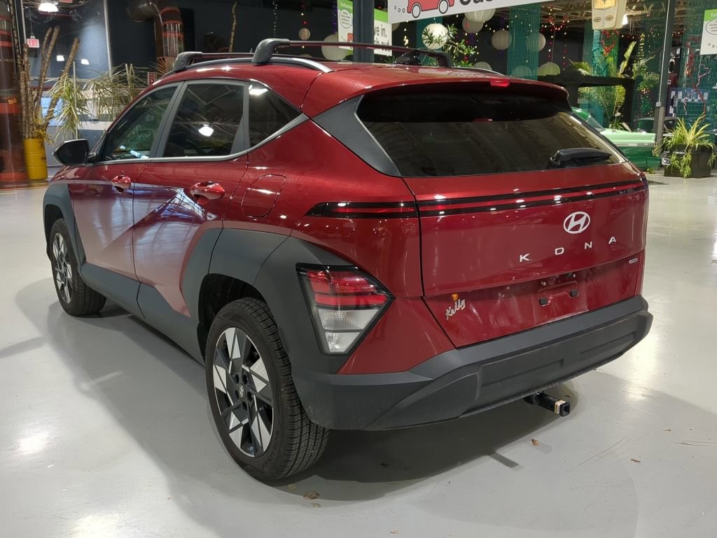 Used 2025 Hyundai Kona SEL image 7