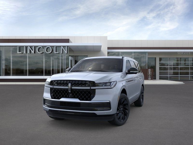 New 2026 Lincoln Navigator Reserve AWD/4WD image 2