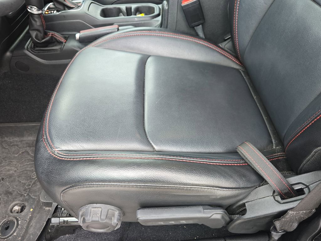 Used 2023 Jeep Gladiator Rubicon w/ Cold Weather Group image 22