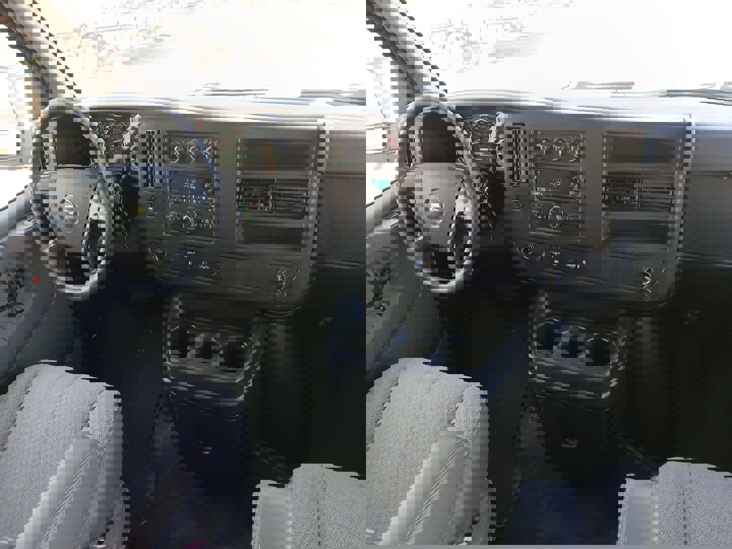 Used 2013 Chevrolet Express 3500 LT w/ LT Preferred Equipment Group image 18