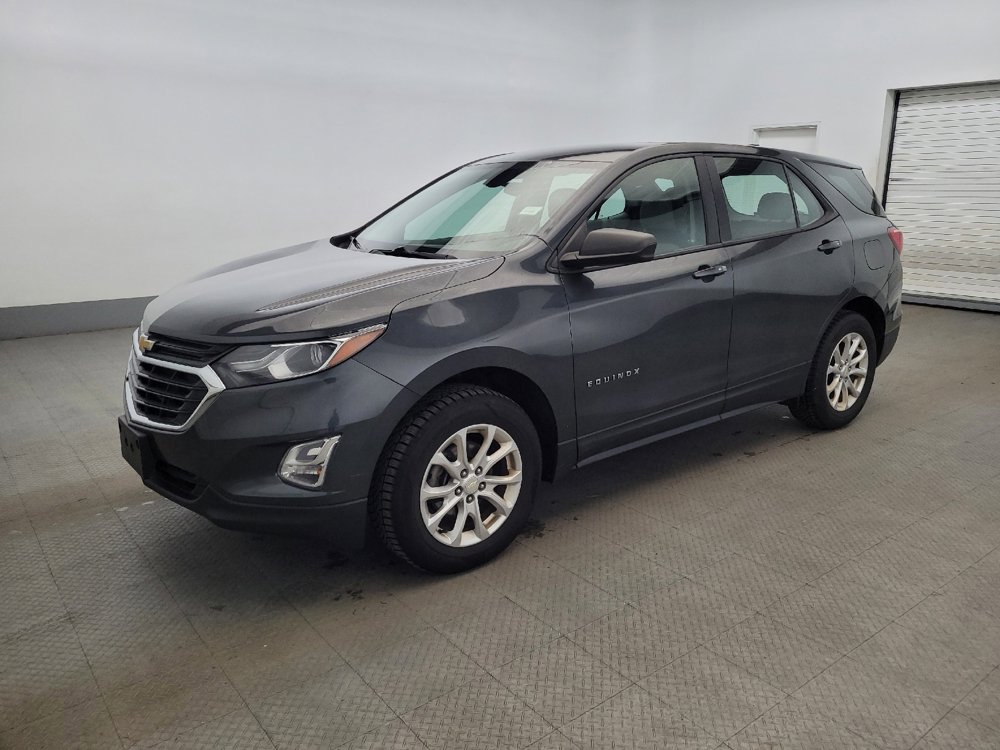 Used 2018 Chevrolet Equinox LS image 2