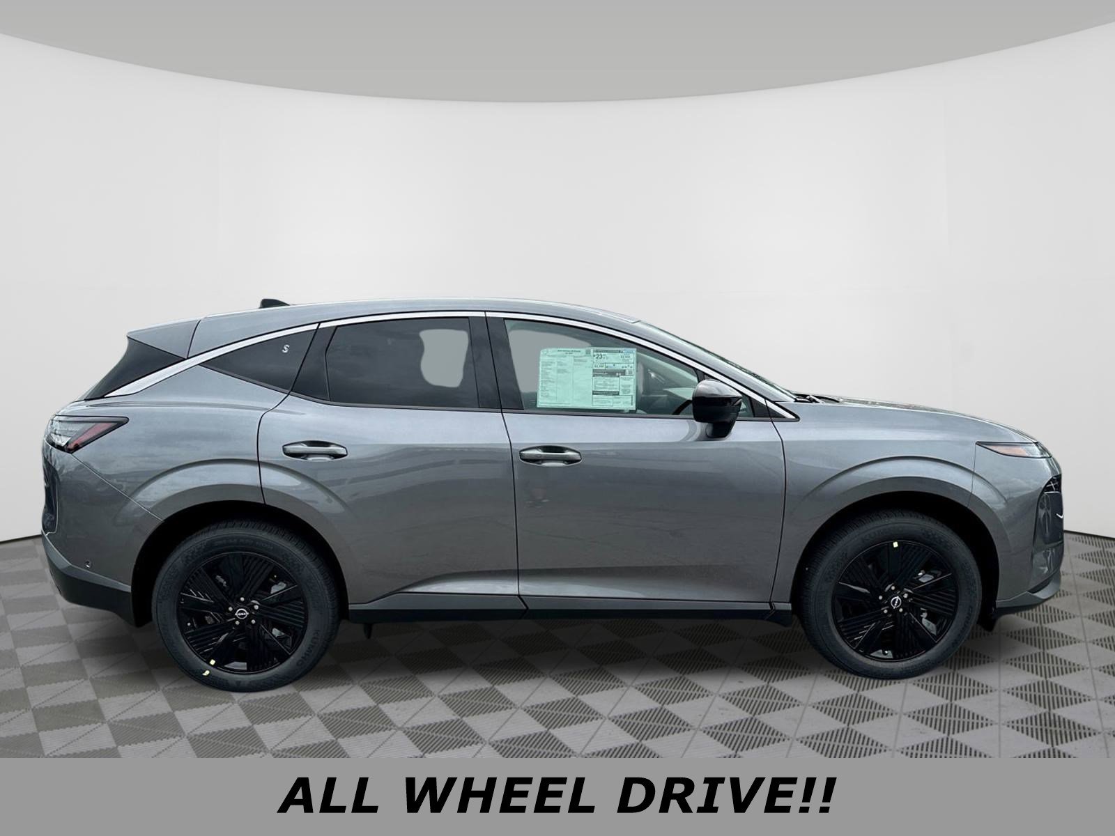 Used 2025 Nissan Murano SV image 2