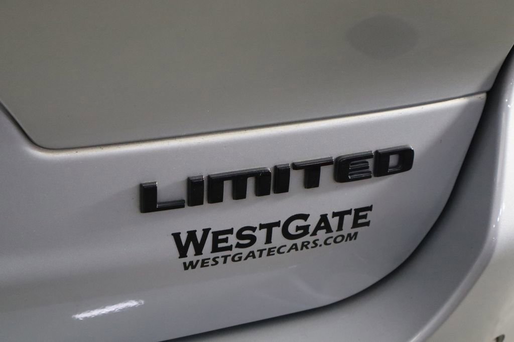 Used 2022 Jeep Grand Cherokee L Limited w/ Black Appearance Package RWD image 58