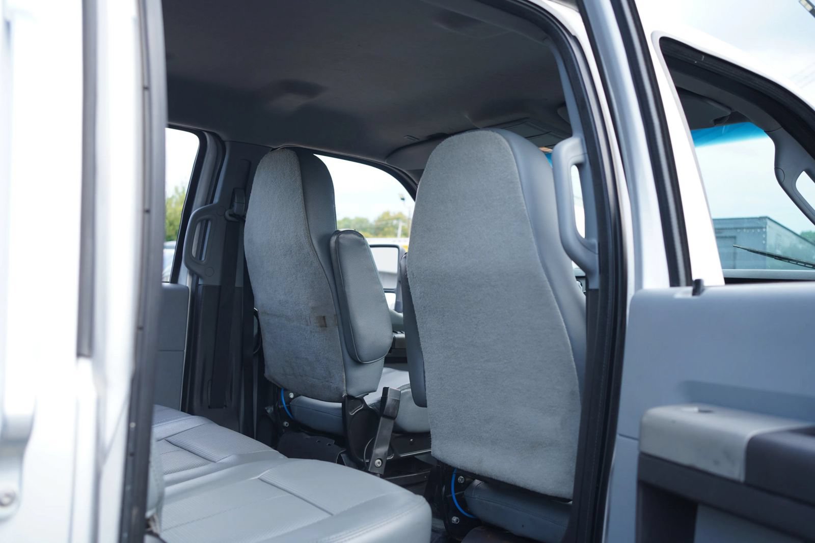Used 2019 Ford F650 2WD Crew Cab Super Duty image 17