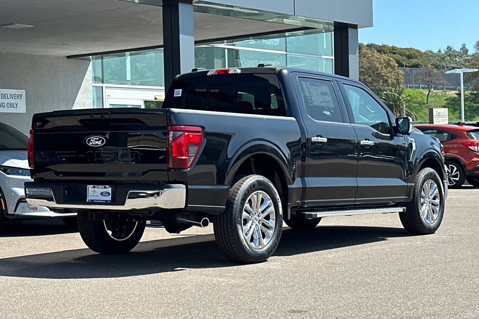 New 2025 Ford F150 XLT w/ Equipment Group 302A MID image 3