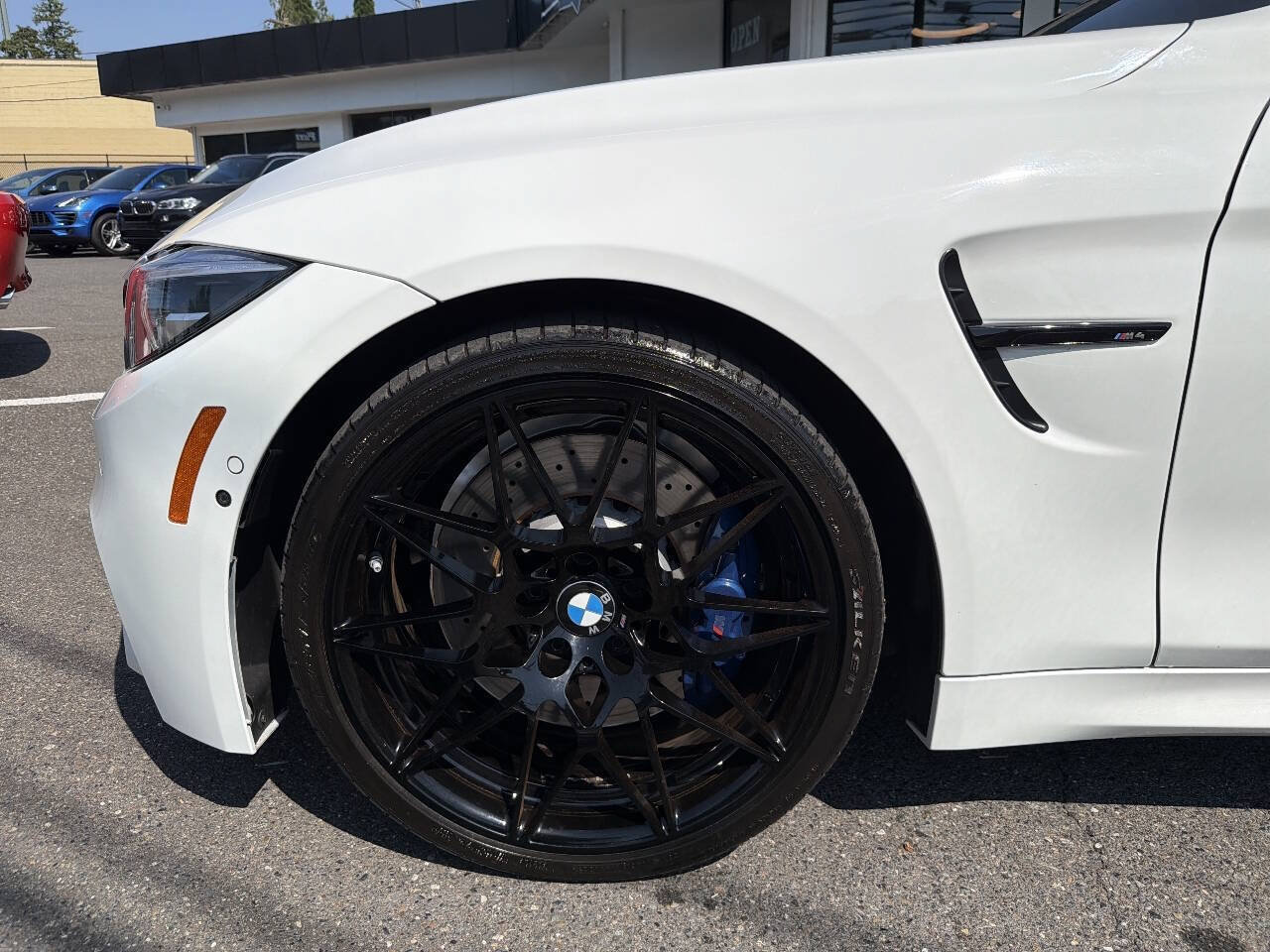 Used 2018 BMW M4 Coupe w/ Competition Package RWD image 15