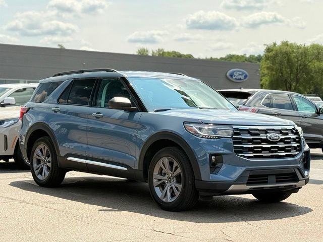 Used 2025 Ford Explorer Active w/ Active Comfort Package AWD/4WD image 30