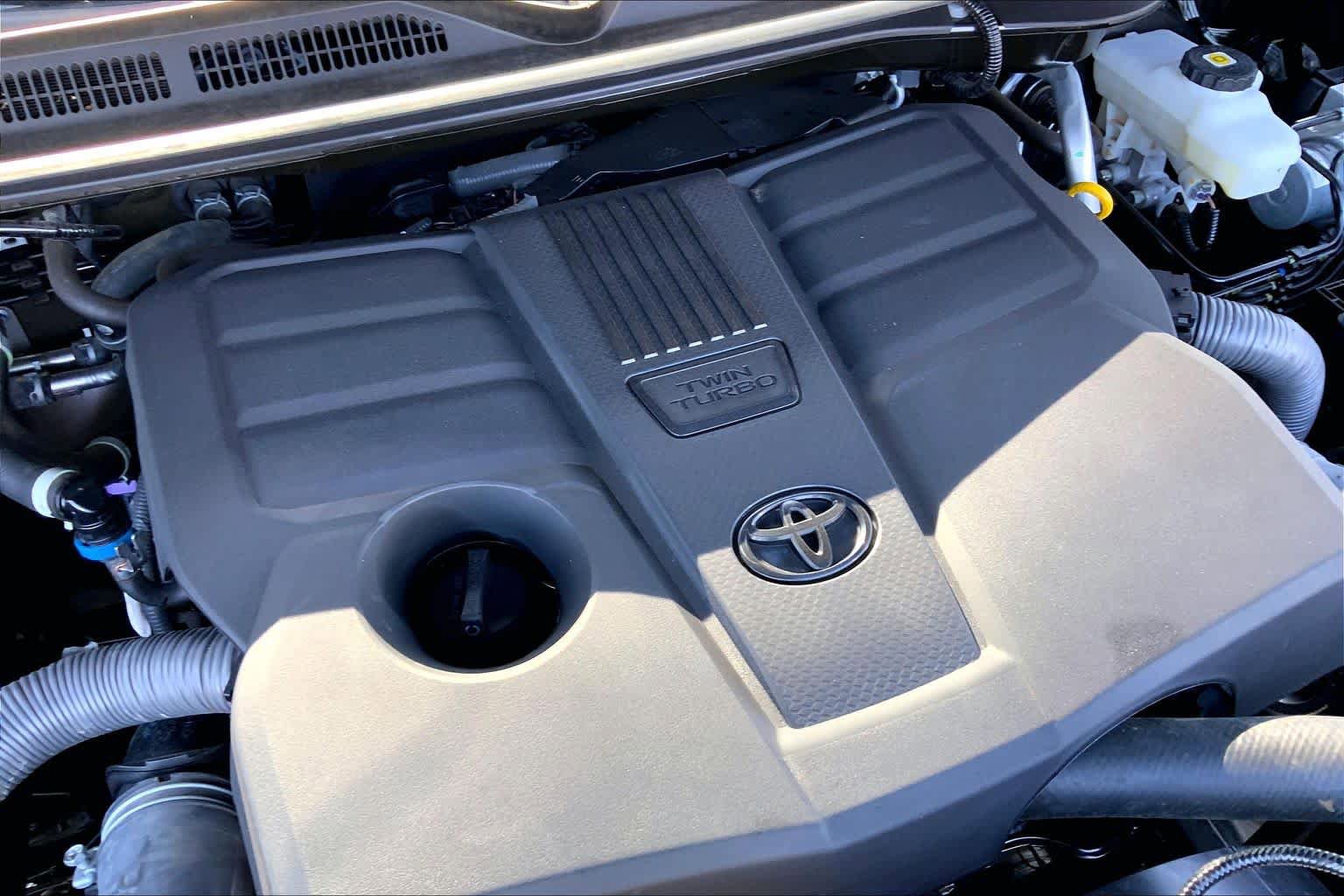 Used 2022 Toyota Tundra Limited RWD image 33
