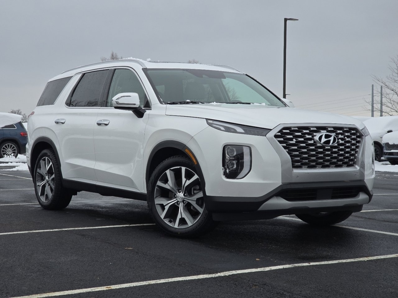 Used 2022 Hyundai Palisade SEL w/ Premium Package image 2