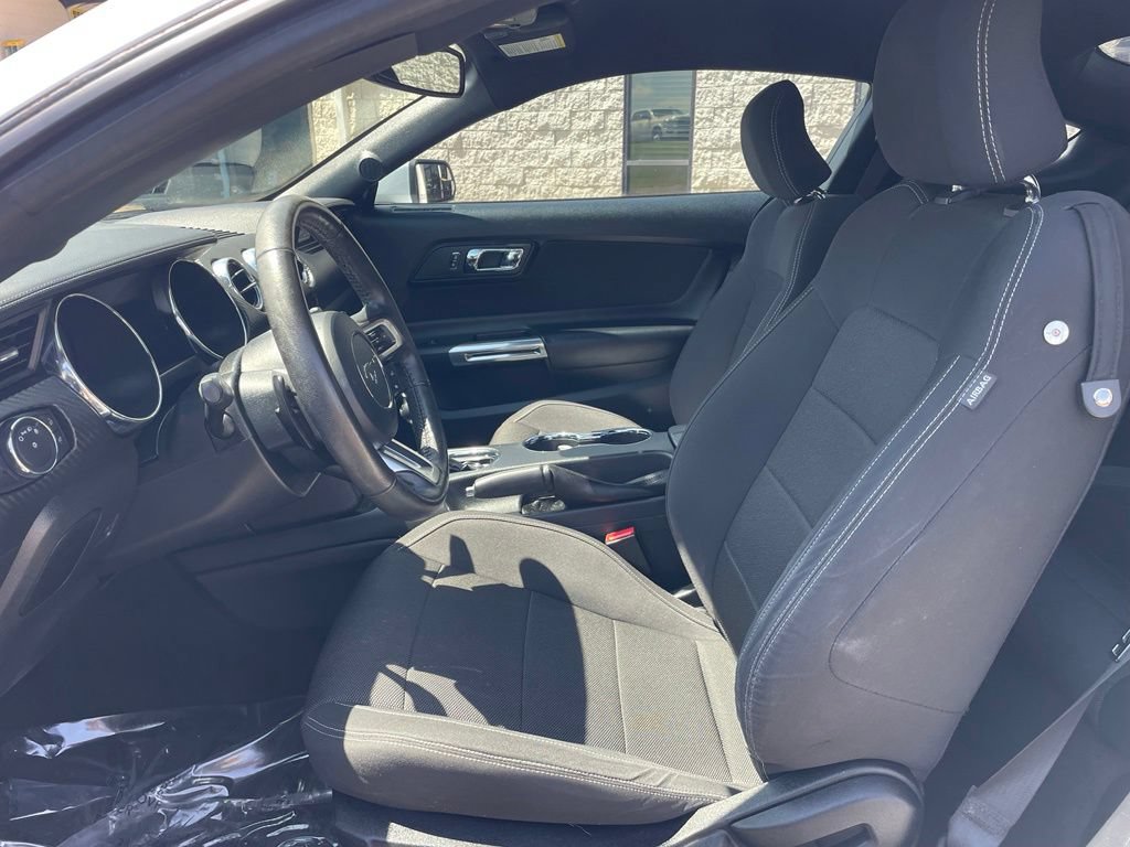 Used 2015 Ford Mustang Coupe w/ Equipment Group 051A RWD image 2