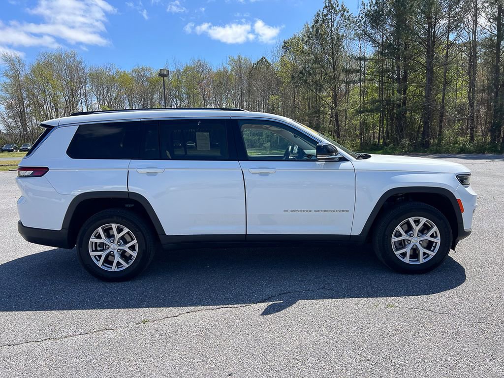 Used 2022 Jeep Grand Cherokee L Limited image 12