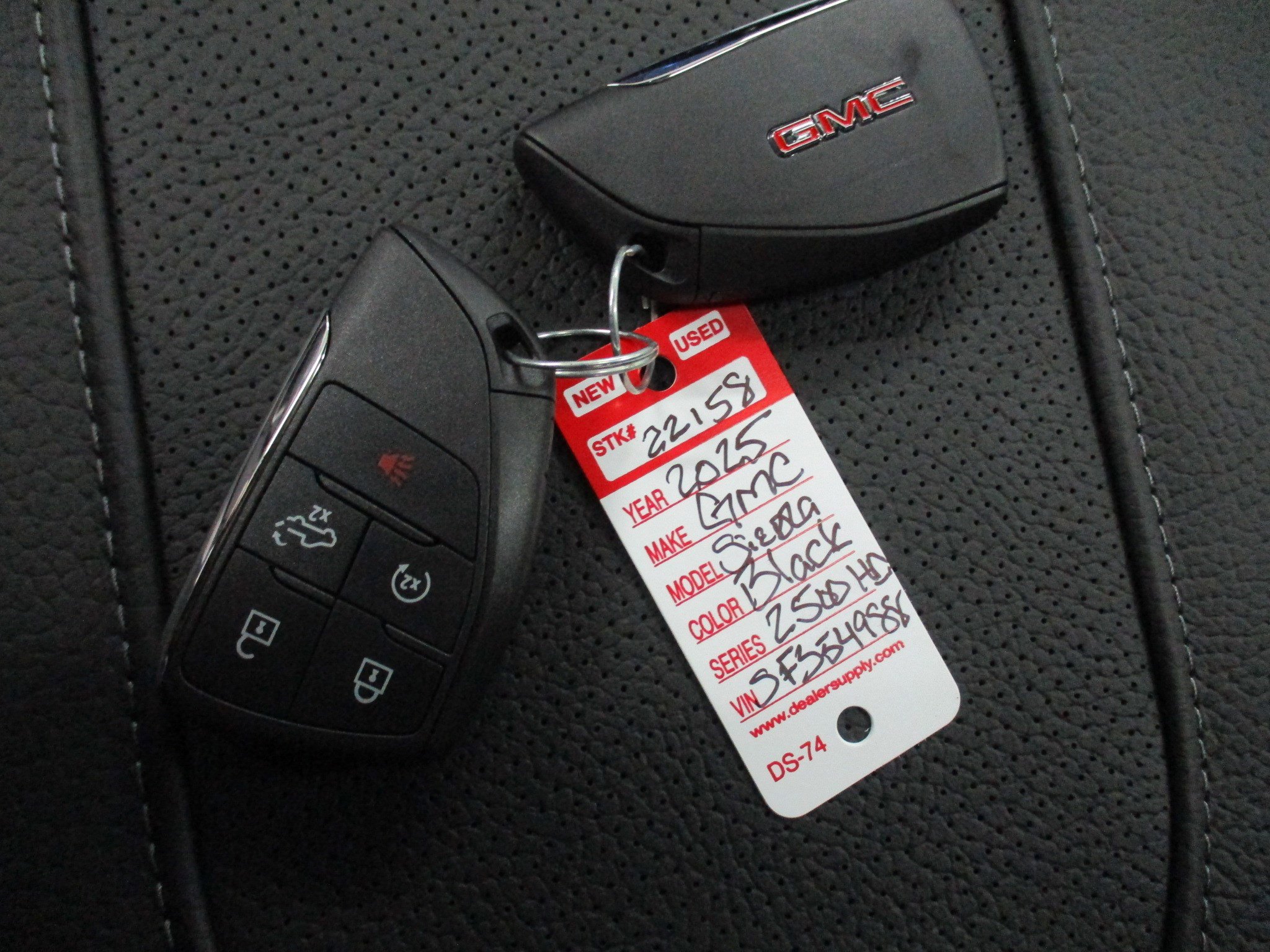 New 2025 GMC Sierra 2500 Denali w/ Technology Package image 36