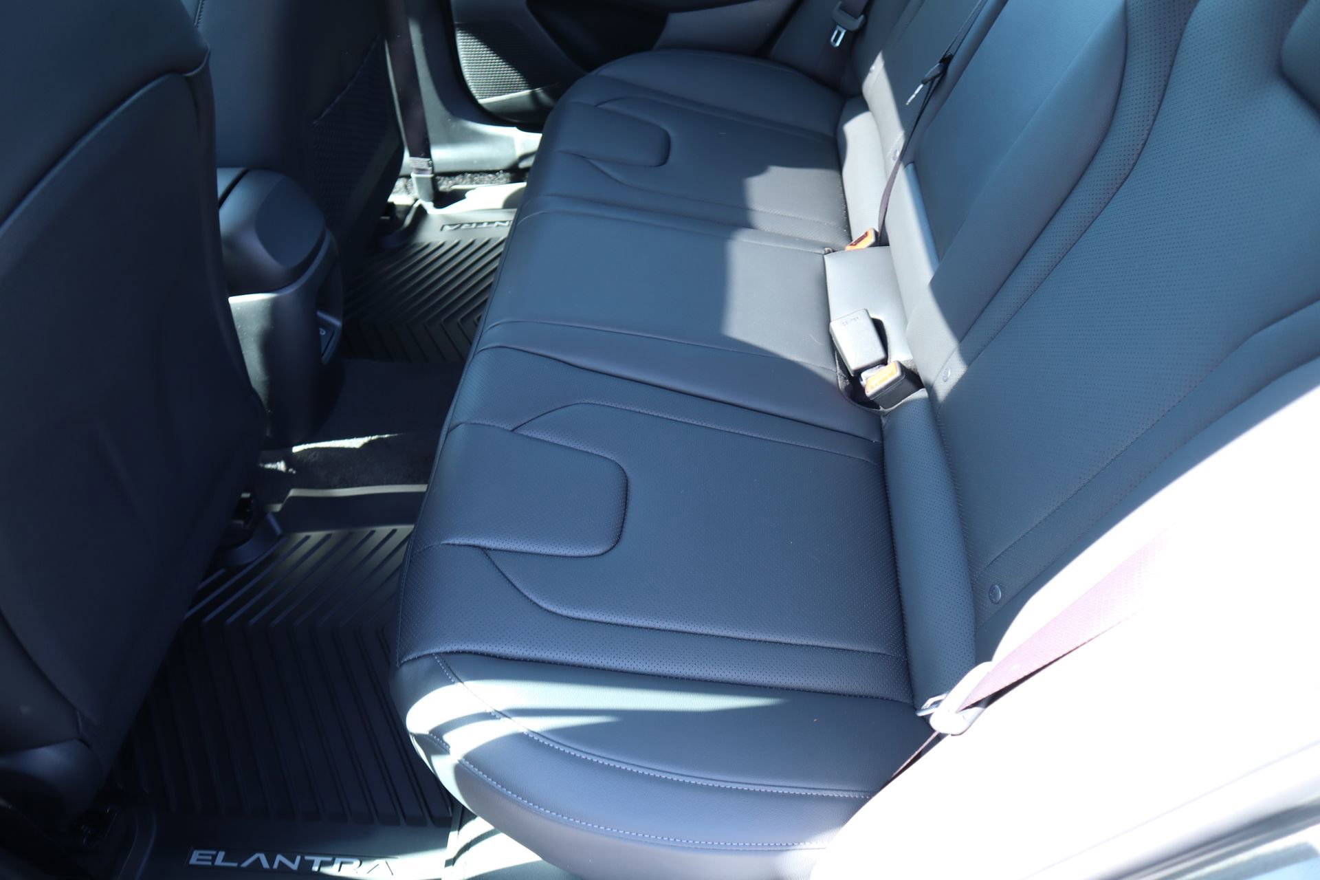 New 2026 Hyundai Elantra Limited image 12