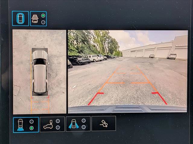 Used 2025 GMC Yukon XL Denali w/ Sun & Power Step Package AWD/4WD image 16