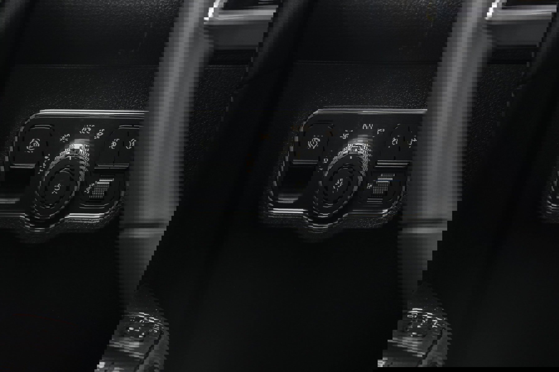 New 2026 Mercedes-Benz GLB 250 4MATIC image 15