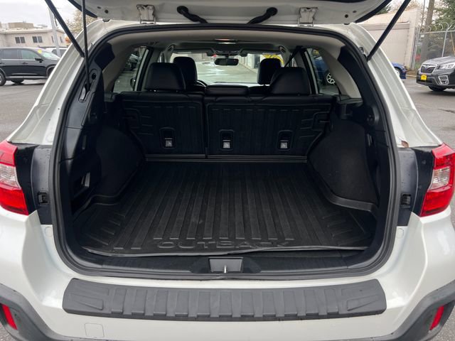 Used 2018 Subaru Outback 2.5i Limited AWD/4WD image 13