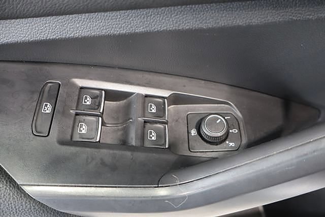 Used 2021 Volkswagen Jetta R-Line w/ R-Line Cold Weather Package FWD image 18