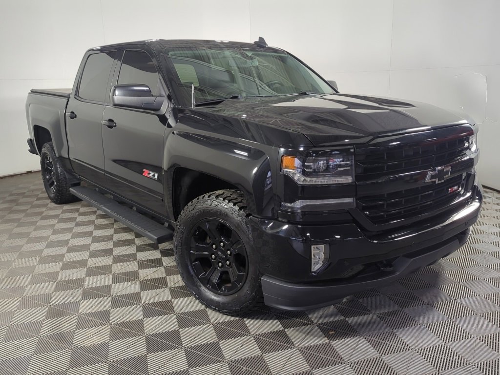 Used 2017 Chevrolet Silverado 1500 LTZ Z71 w/ LTZ Plus Package image 2