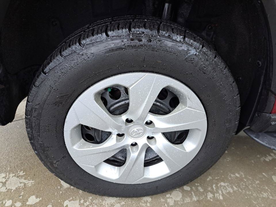 Used 2019 Toyota RAV4 LE w/ All Weather Liner Package AWD/4WD image 22