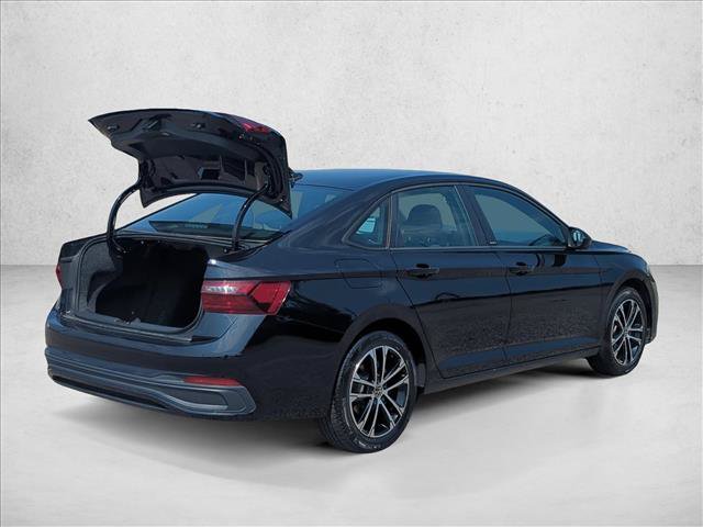 Used 2025 Volkswagen Jetta Sport FWD image 5