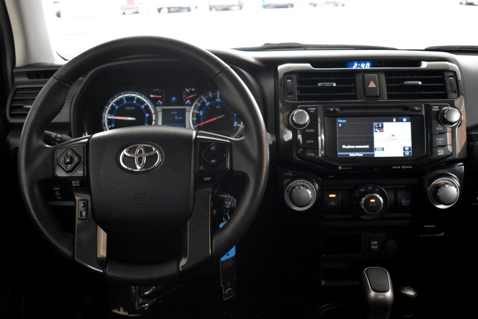 Used 2018 Toyota 4Runner TRD Off-Road Premium w/ Convenience Package AWD/4WD image 16
