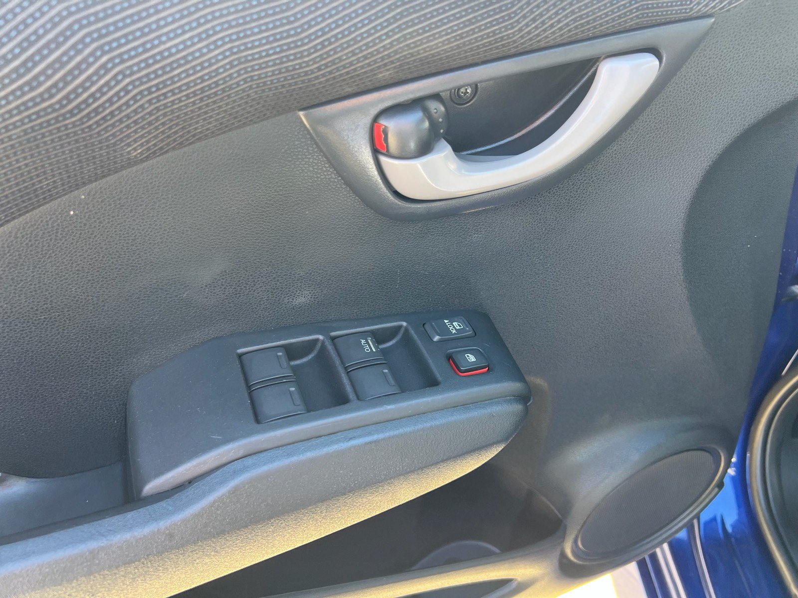 Used 2011 Honda Fit Sport image 12