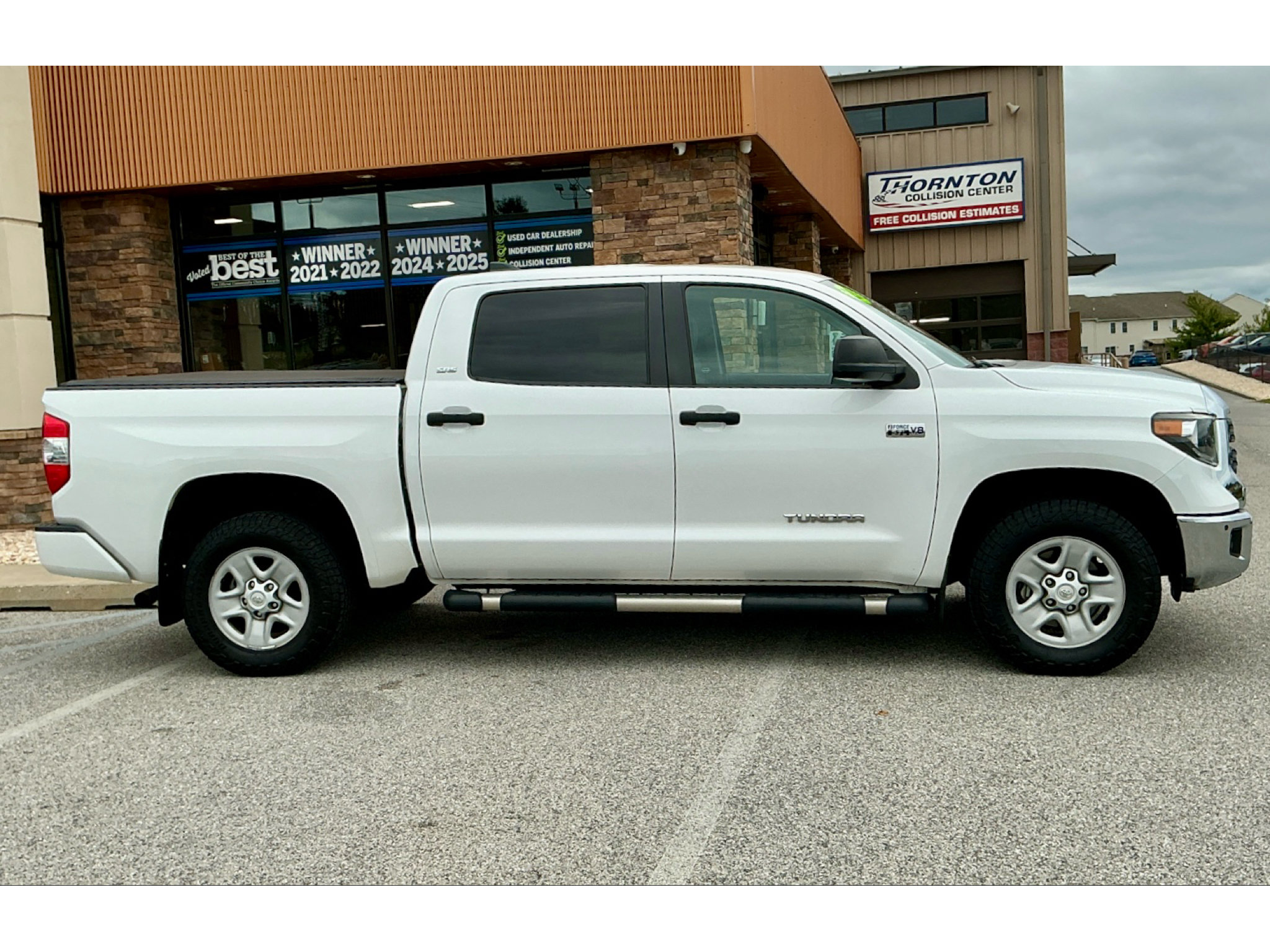 Used 2021 Toyota Tundra SR5 w/ Convenience Package AWD/4WD image 2