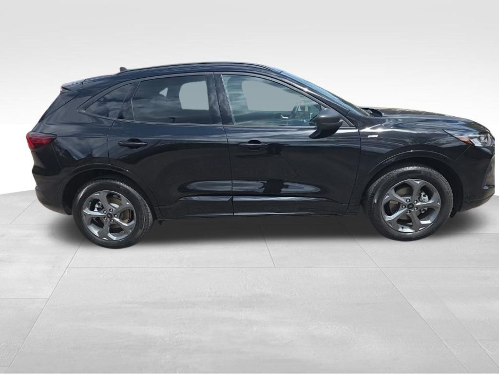 Certified 2024 Ford Escape ST-Line w/ Tech Pack #1 image 5