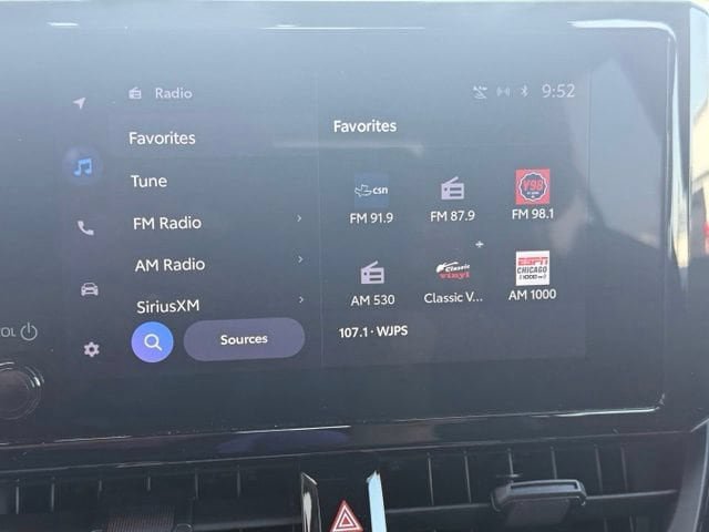 Used 2025 Toyota Corolla SE FWD image 28