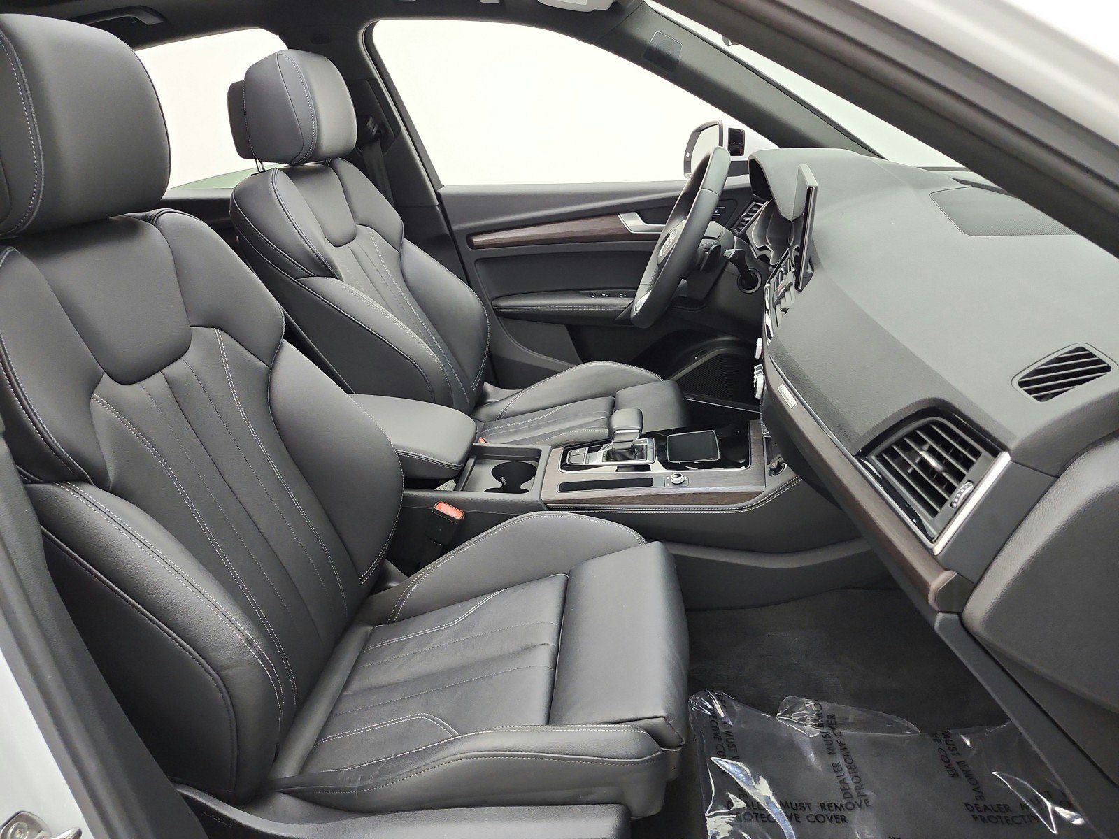 Used 2023 Audi Q5 2.0T Premium Plus w/ Premium Plus Package AWD/4WD image 19