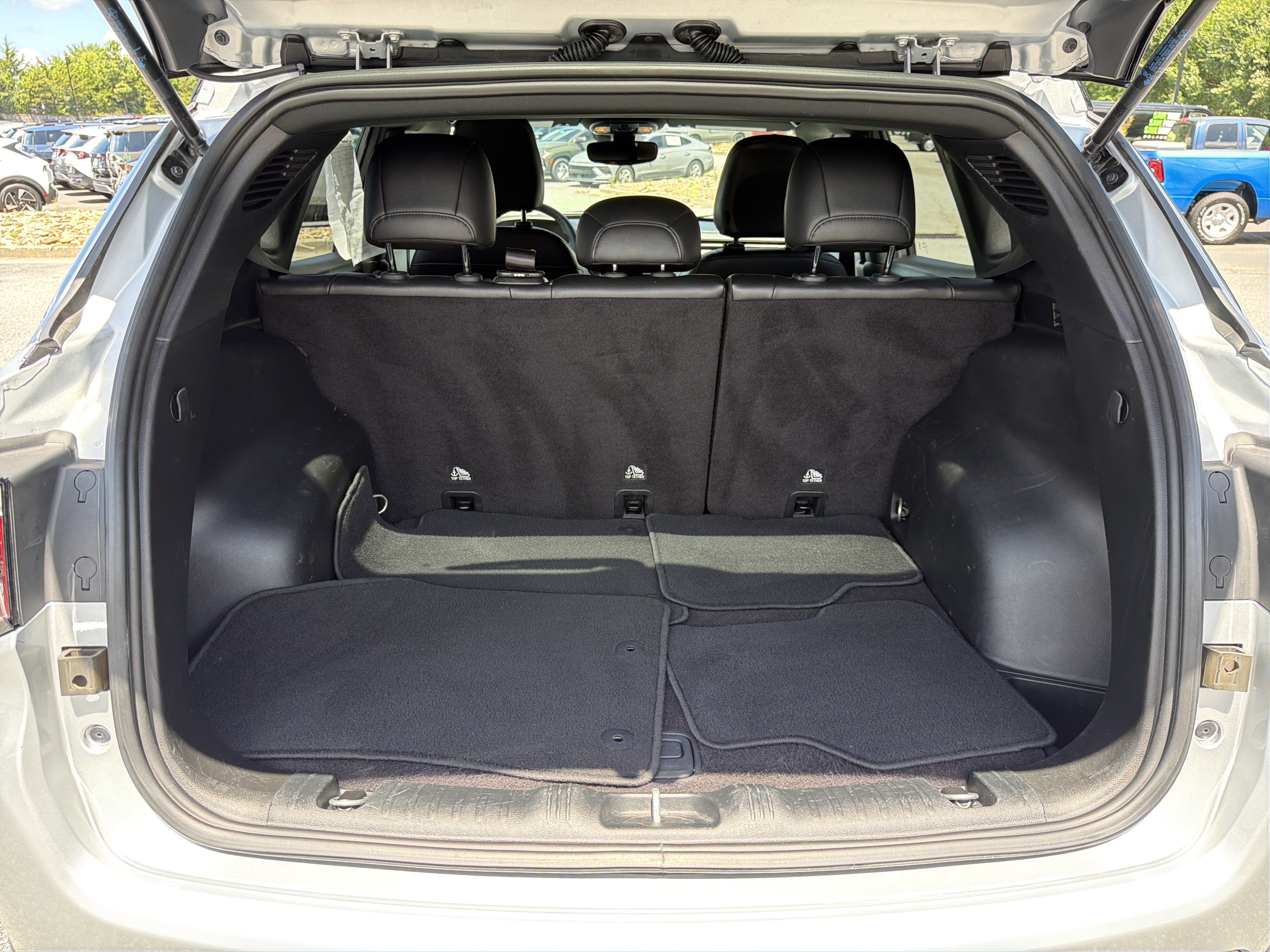 Used 2024 Jeep Compass Limited AWD/4WD image 22