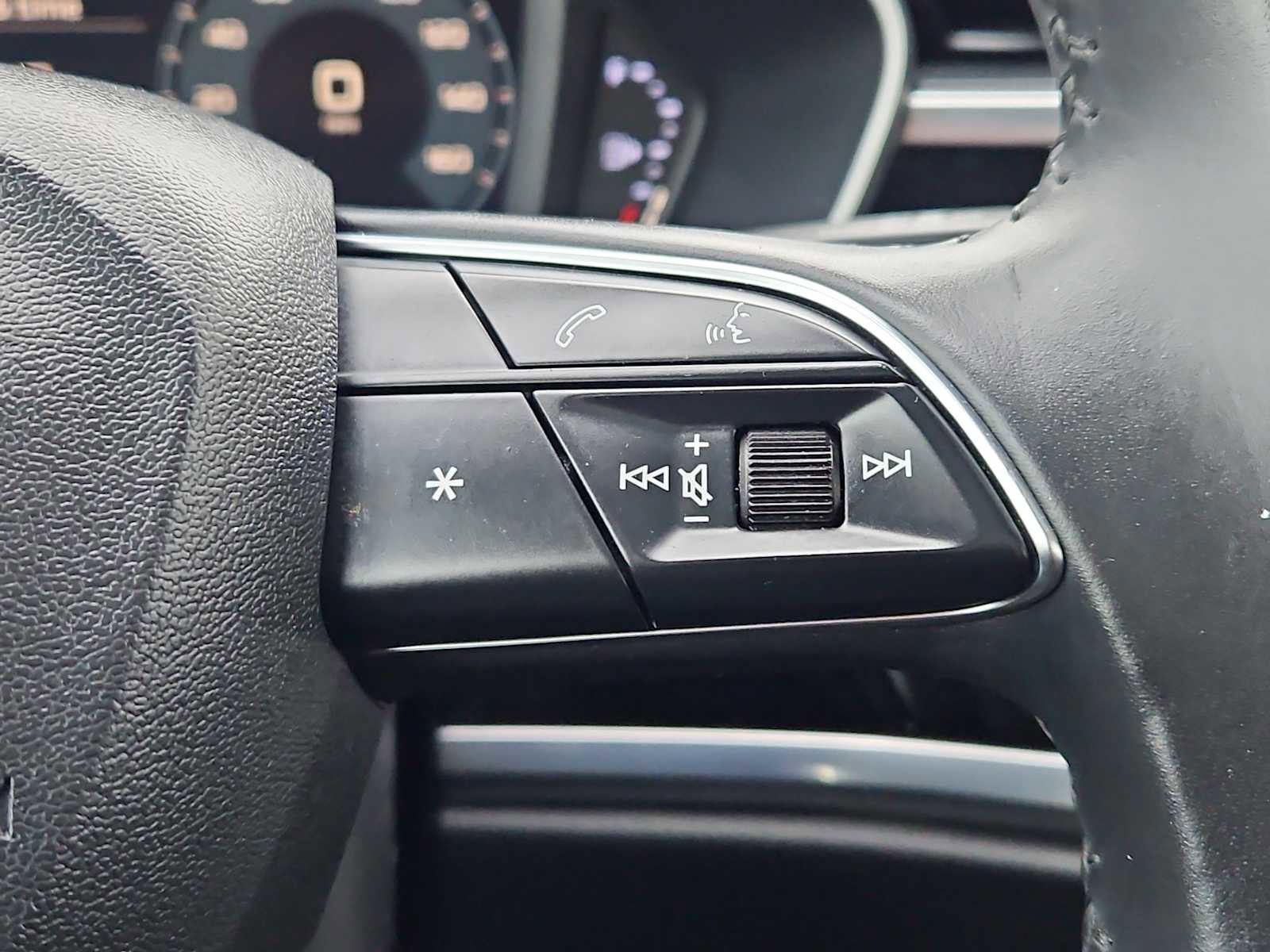 Used 2020 Audi Q3 2.0T Premium w/ Convenience Package image 25