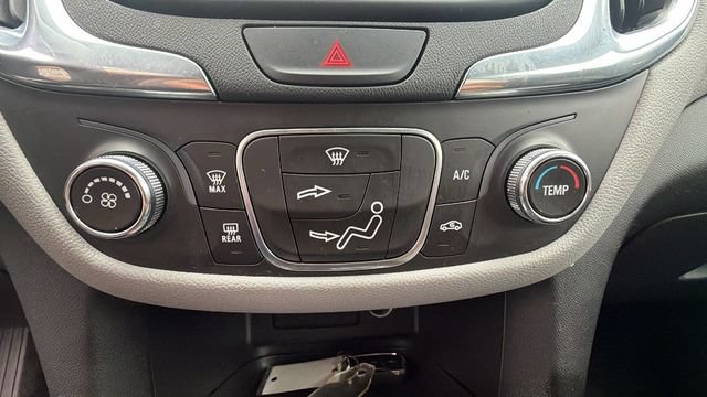 Used 2020 Chevrolet Equinox LS w/ LS Convenience Package FWD image 24