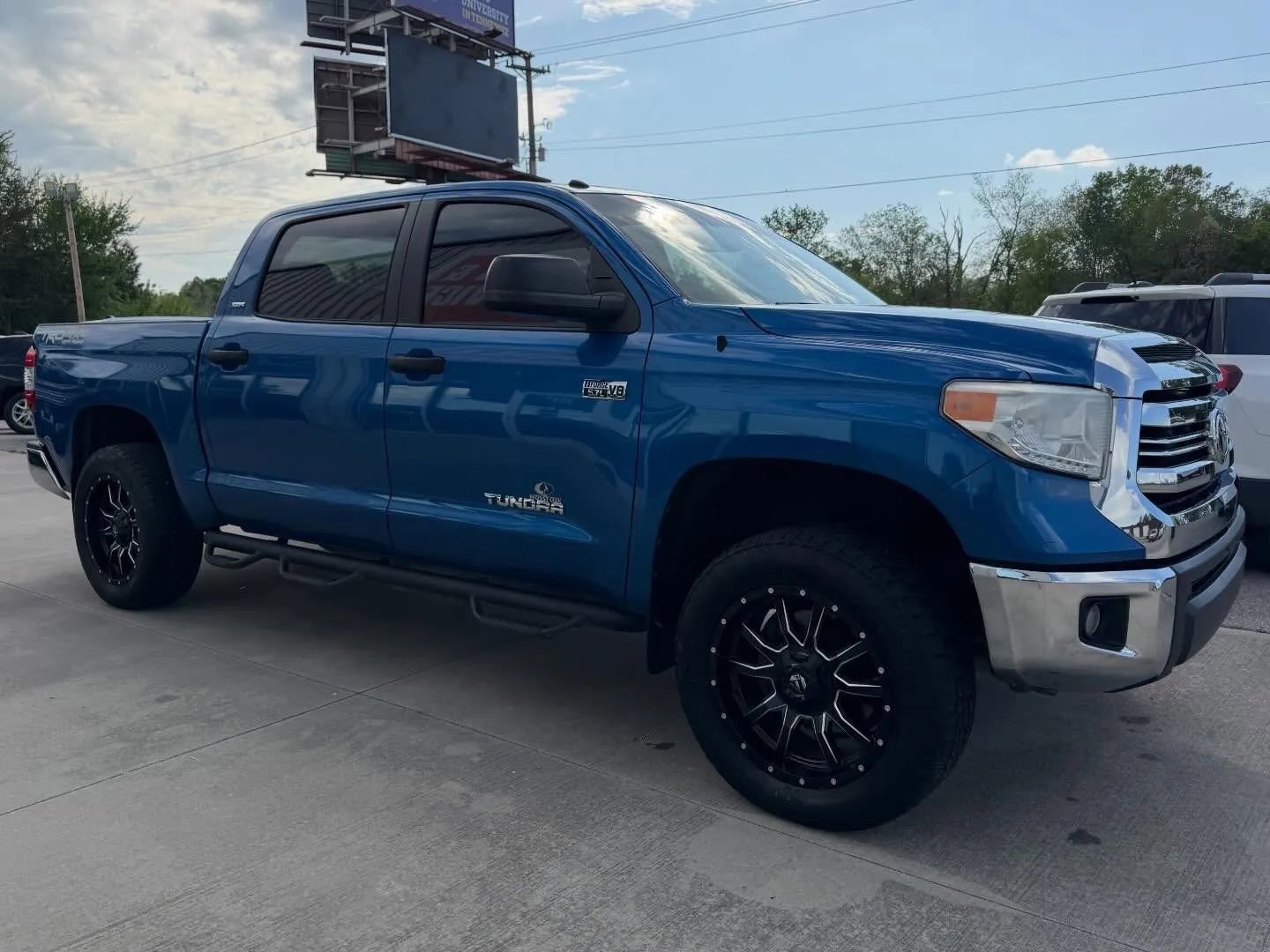 Used 2016 Toyota Tundra SR5 w/ TRD Off Road Package image 3