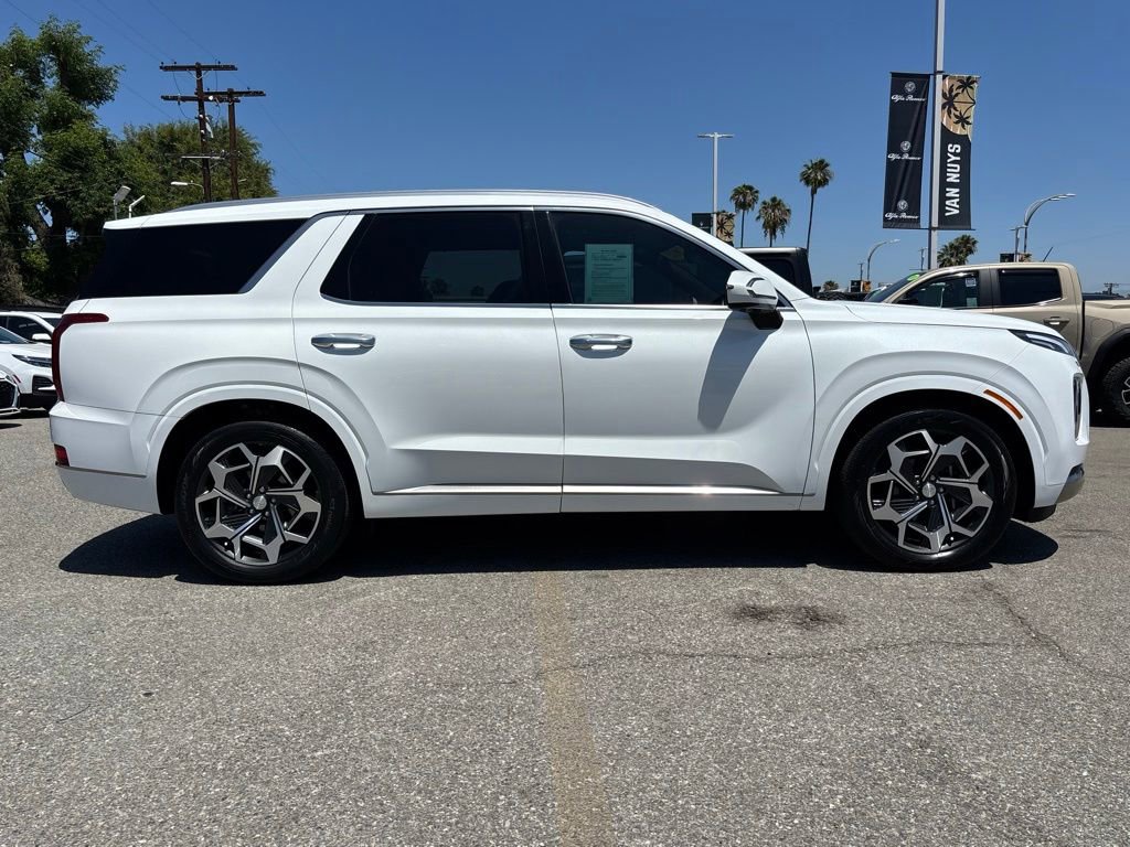 Used 2022 Hyundai Palisade Calligraphy w/ Cargo Package FWD image 3