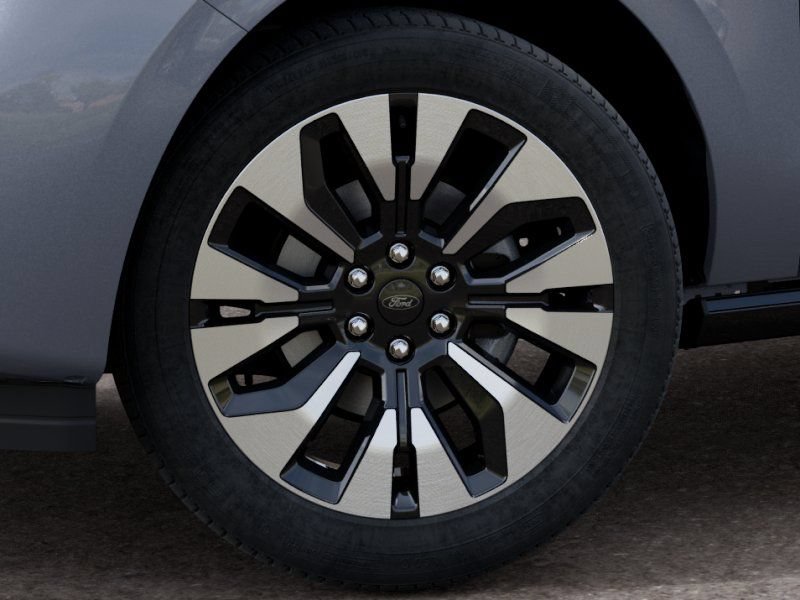 New 2027 Ford Expedition Platinum w/ Driver's Package RWD image 19