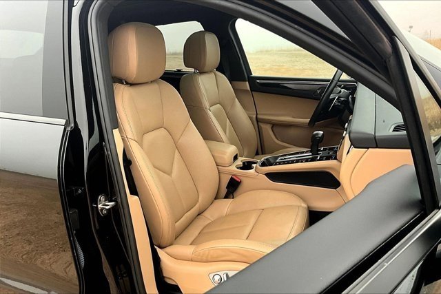 Used 2022 Porsche Macan image 29