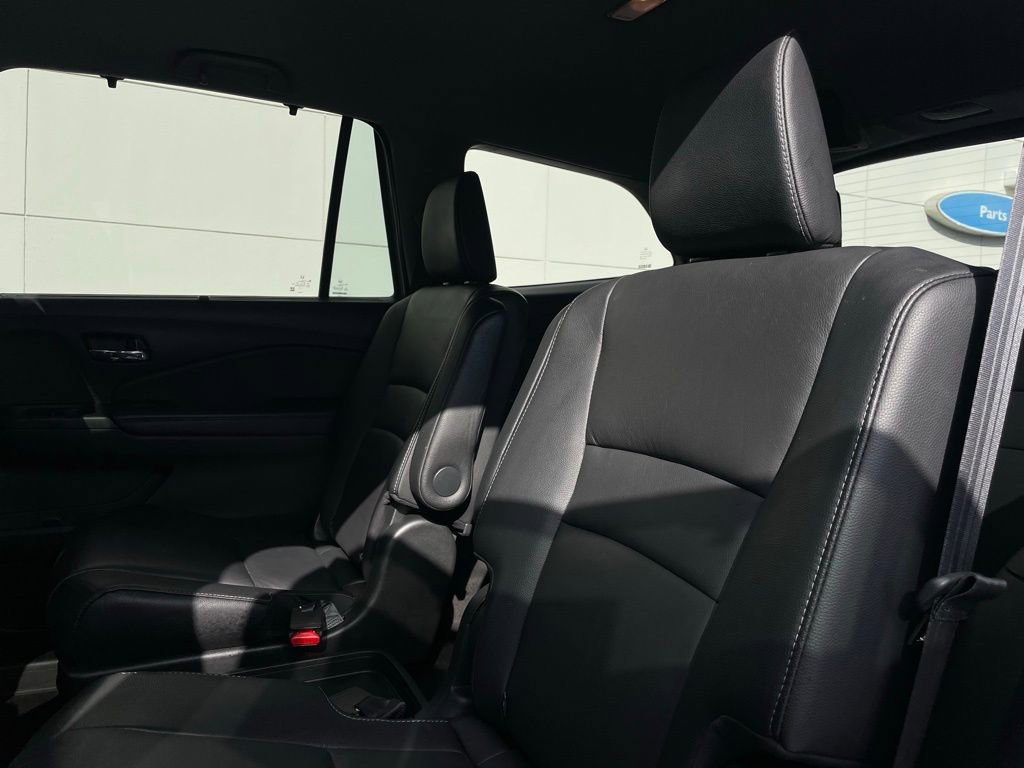 Certified 2022 Honda Pilot Touring image 41