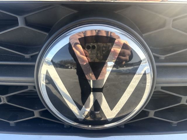 Used 2022 Volkswagen Taos SE image 32