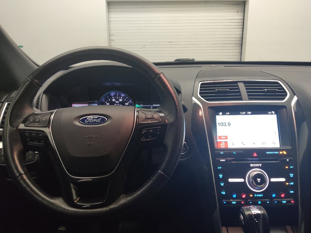 Used 2018 Ford Explorer Limited AWD/4WD image 22