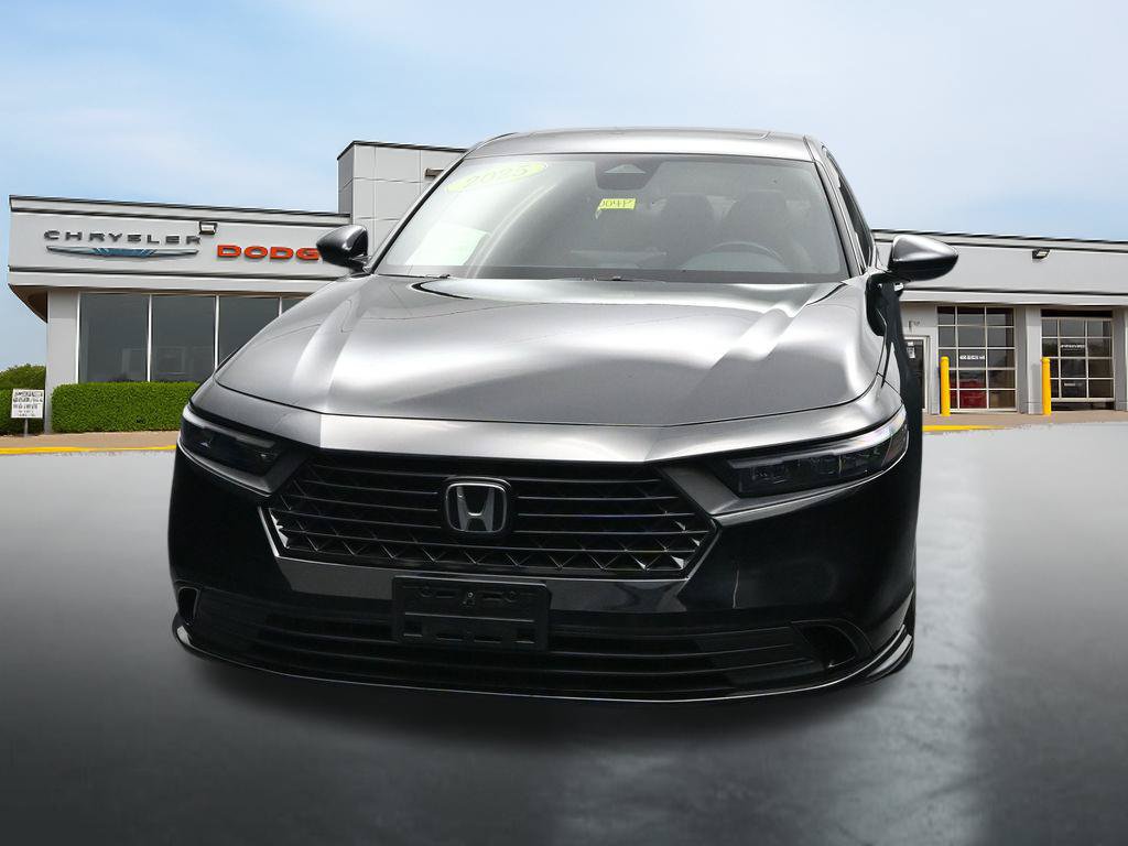 Used 2025 Honda Accord Sport image 8