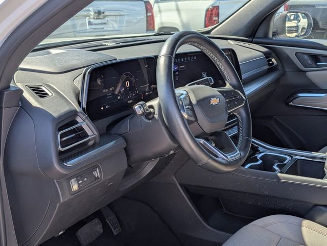 Certified 2025 Chevrolet Traverse LT image 7