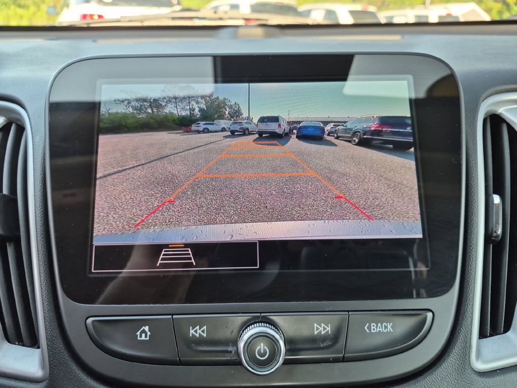 Used 2023 Chevrolet Malibu LT FWD image 26