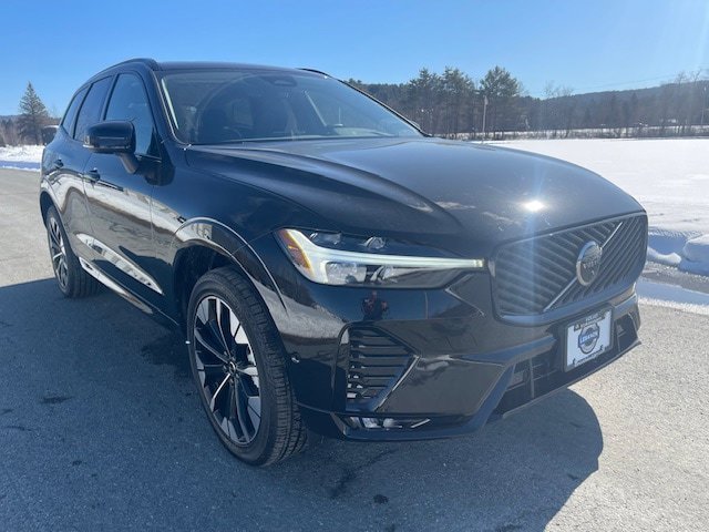 New 2026 Volvo XC60 B5 Plus w/ Protection Package Premier AWD/4WD image 4