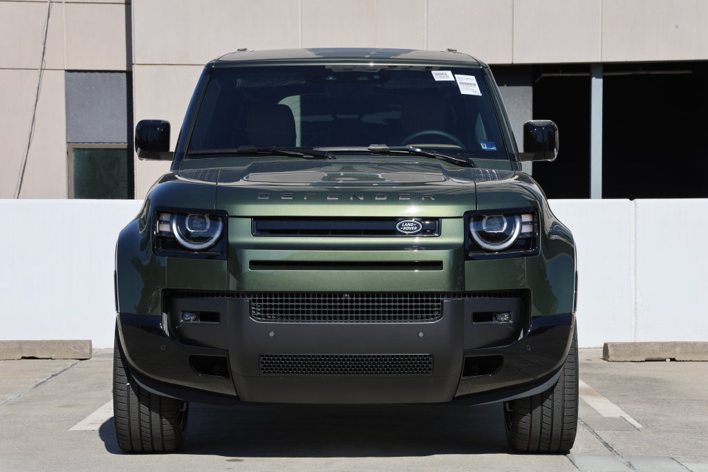 New 2026 Land Rover Defender 110 X-Dynamic SE AWD/4WD image 4