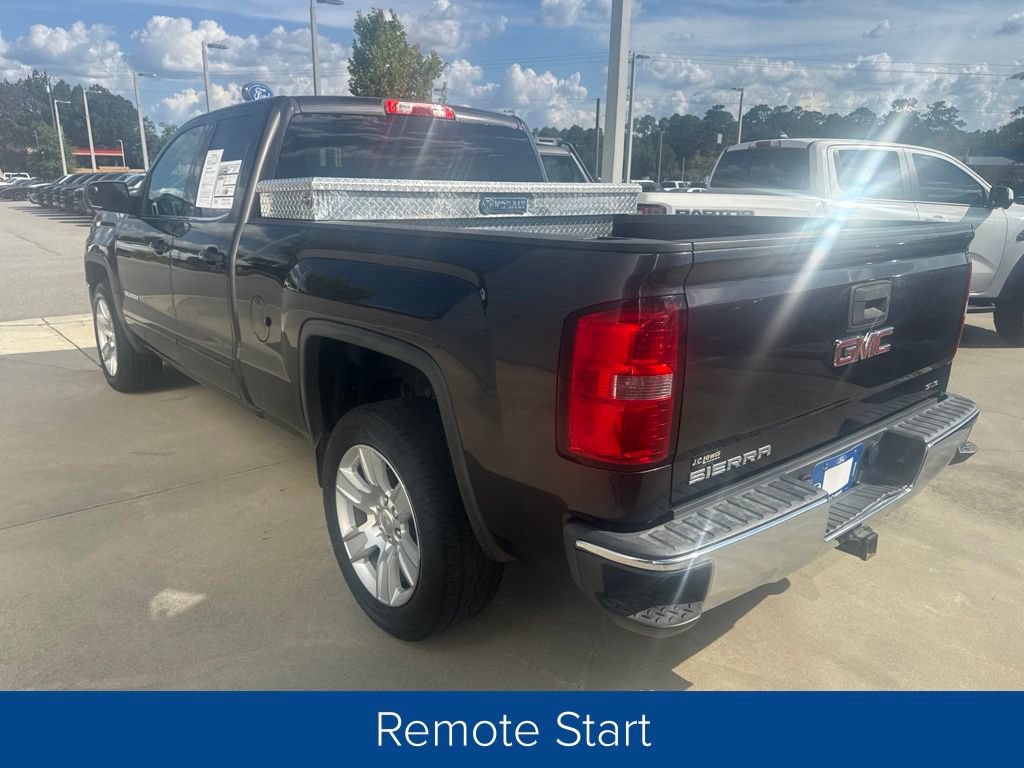 Used 2015 GMC Sierra 1500 SLE w/ SLE Value Package AWD/4WD image 4