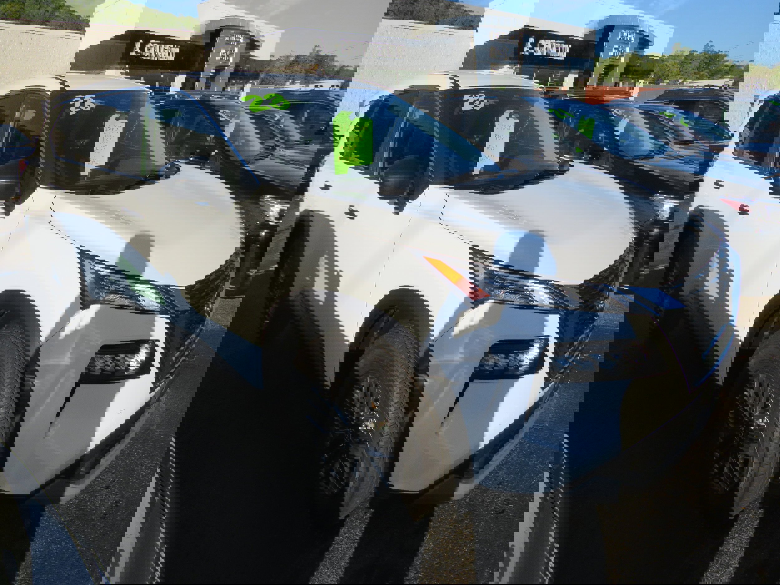 Used 2023 Nissan Rogue S image 1